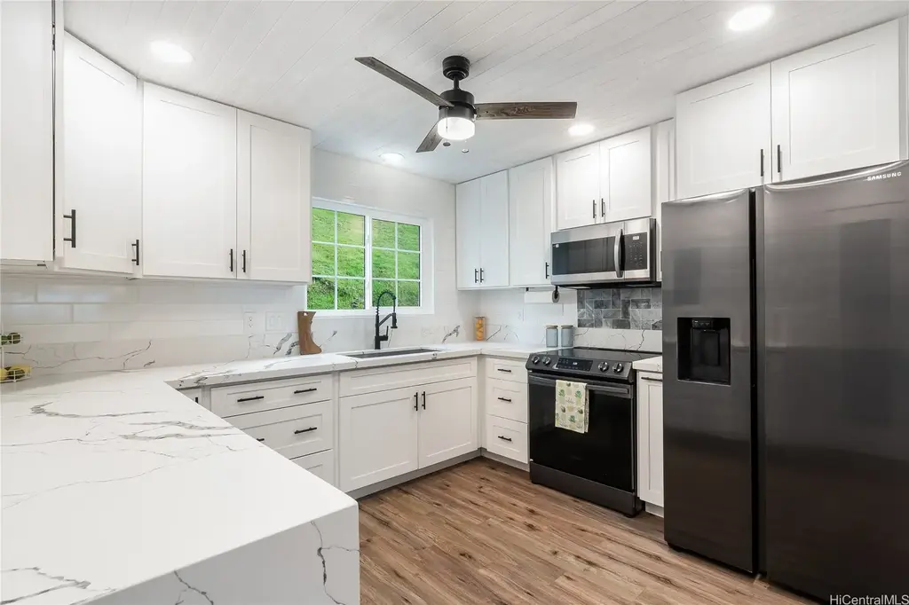 44-098 Ikeanani Drive # 711, Kaneohe