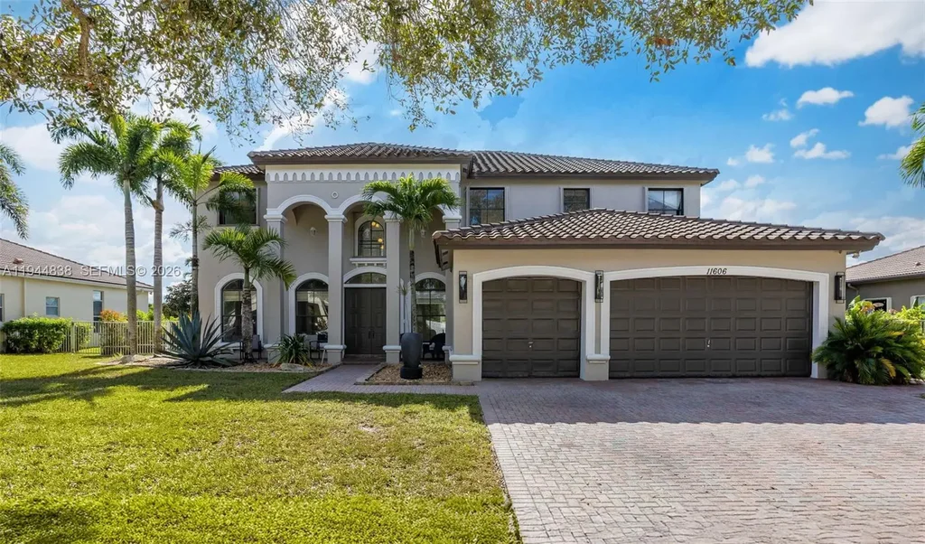 11606 Hibbs Grove Dr, Cooper City