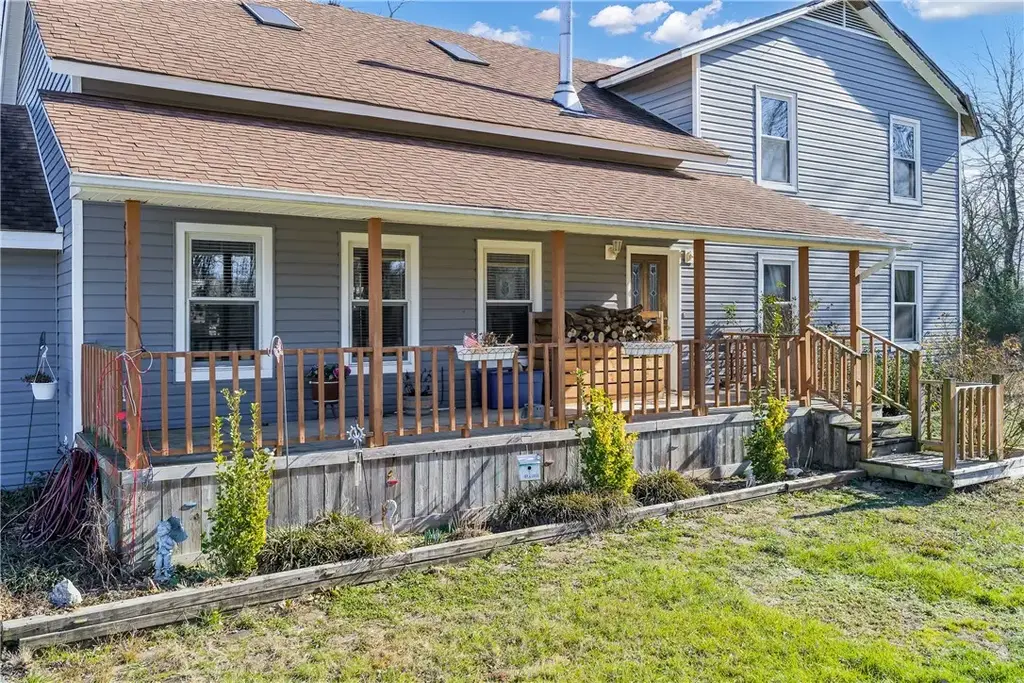 1621 & 1623 Greenhouse Road, Bentonville