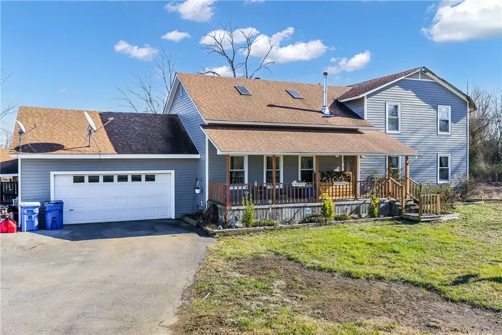 1621 & 1623 Greenhouse Road, Bentonville