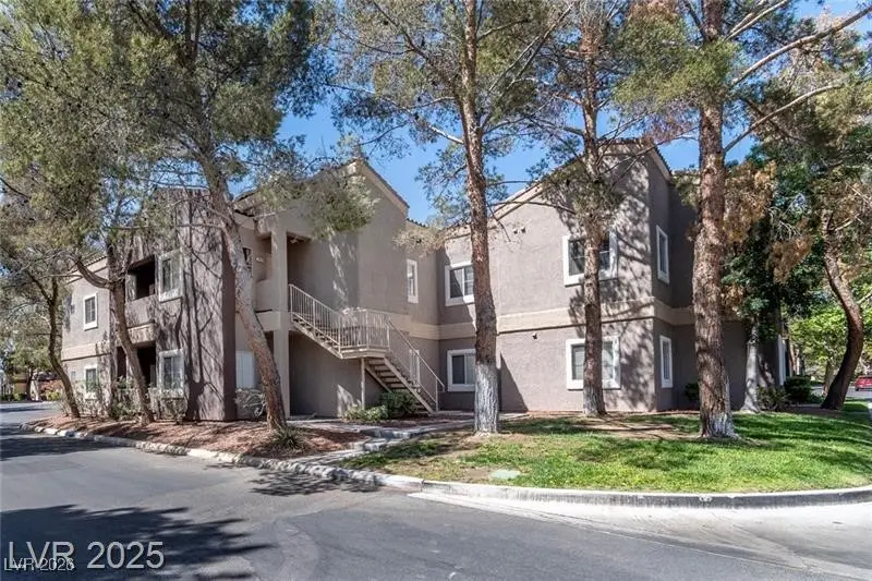 Photo of Listing #2747378