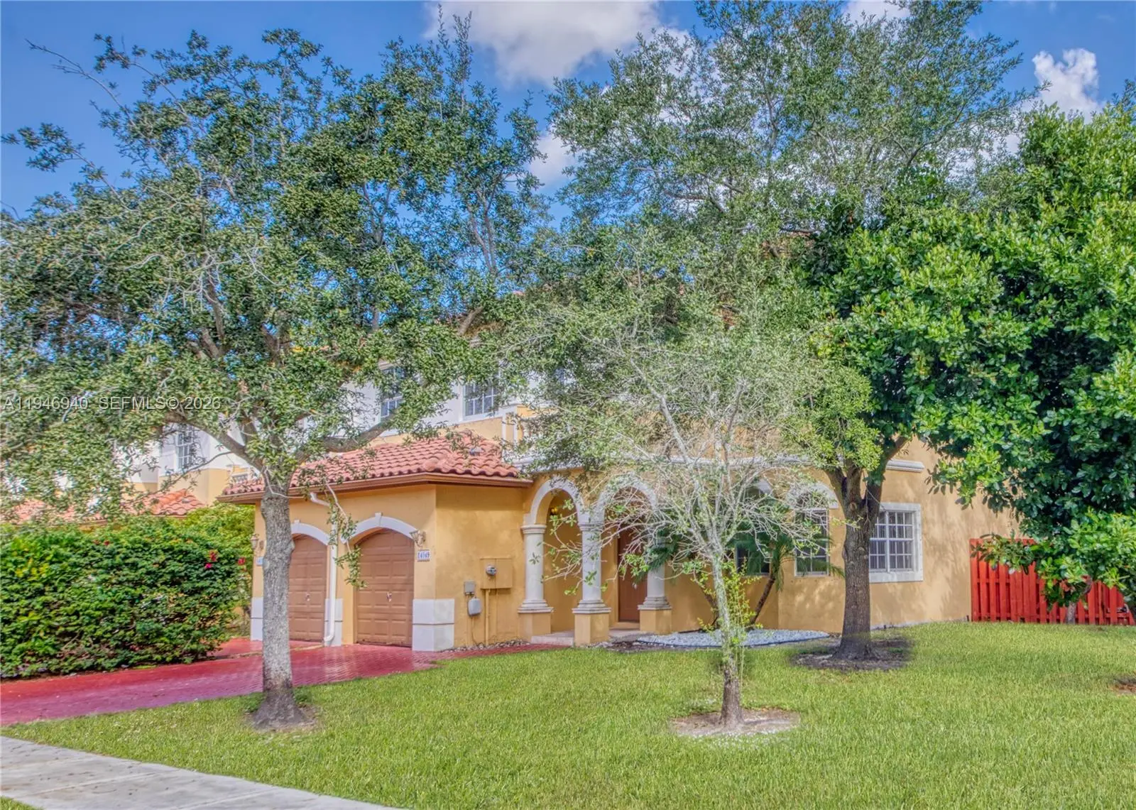 Photo of Listing #A11946940