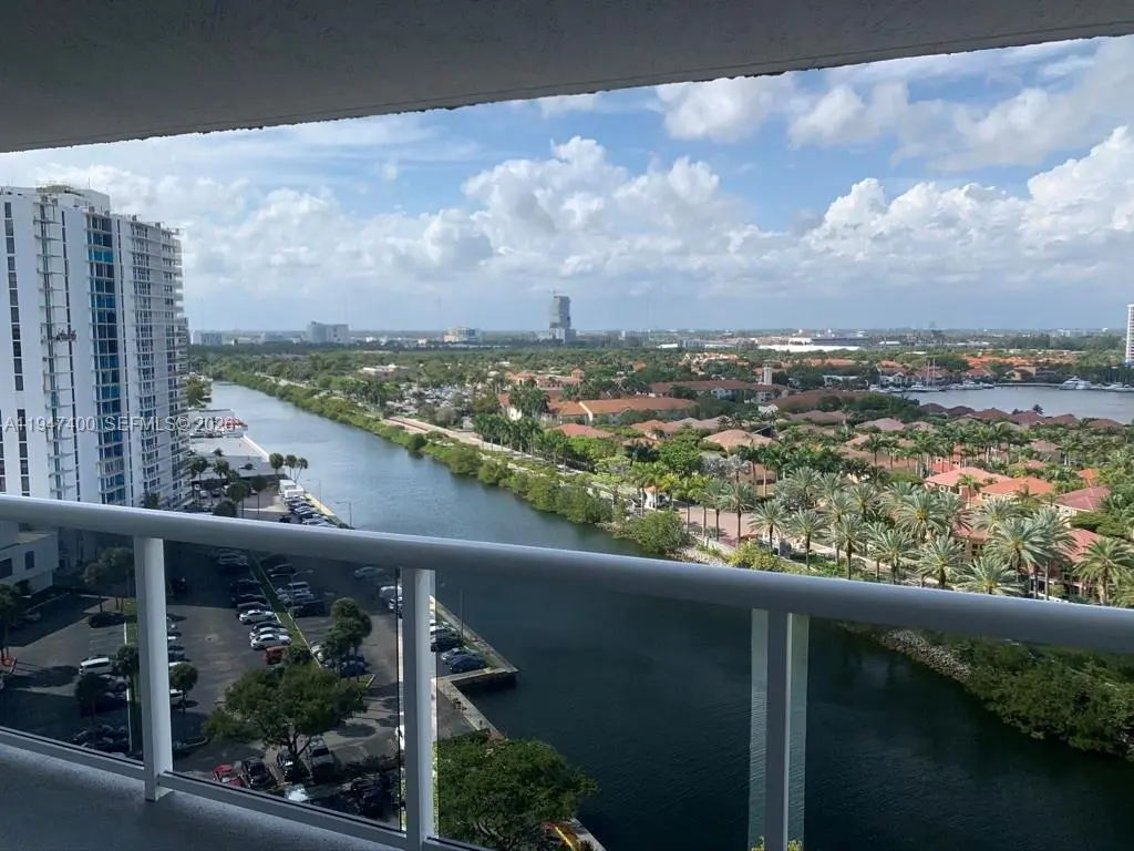 Photo of Listing #A11947400