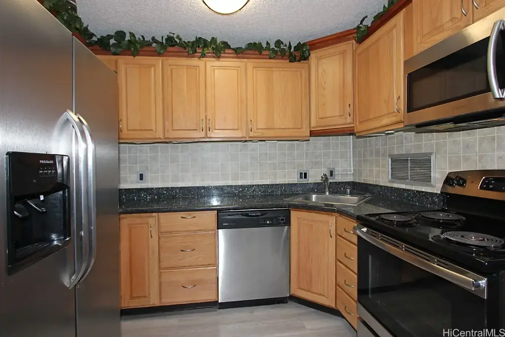1600 Wilikina Drive # B504, Wahiawa