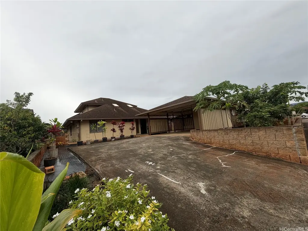 94-226 Kumumao Place, Mililani