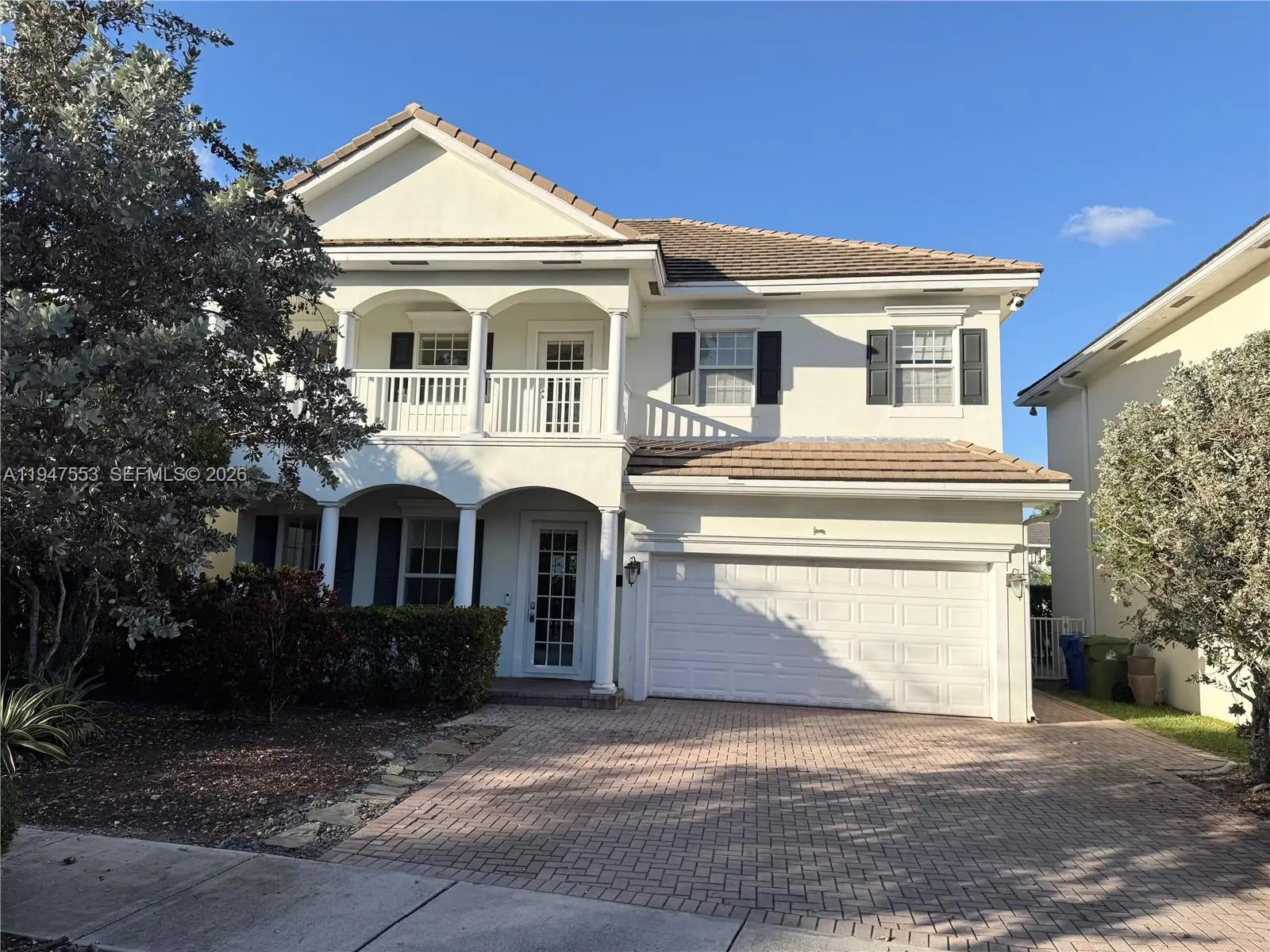 Photo of Listing #A11947553