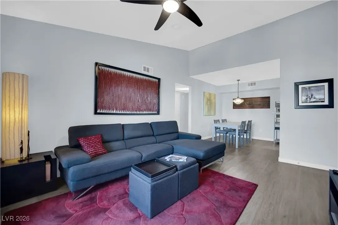 Photo of Listing #2748409