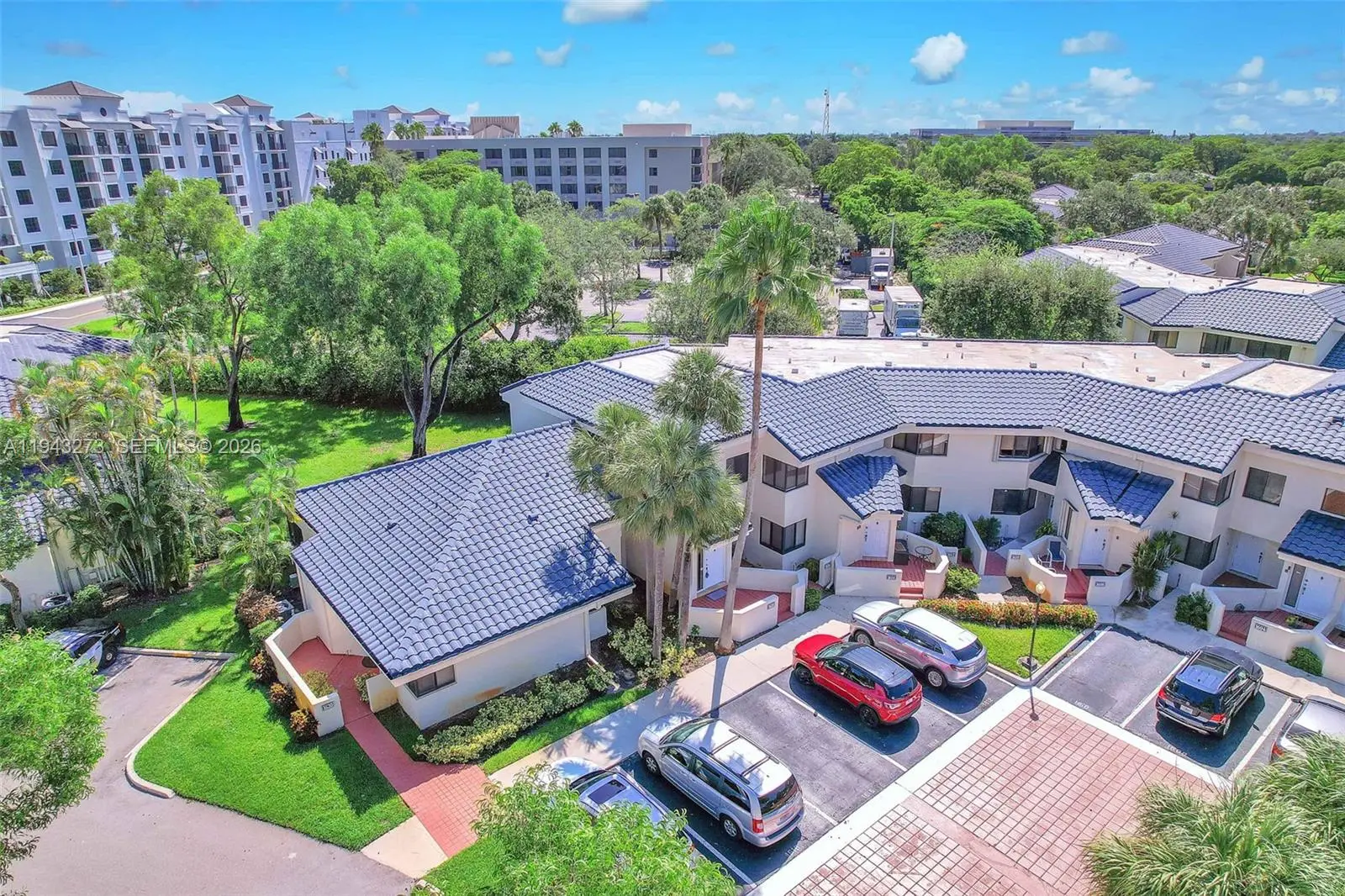 Photo of Listing #A11943273