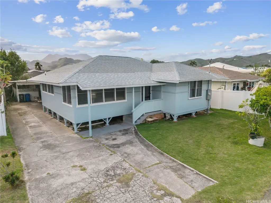 360 Hualani Street # #c, Kailua
