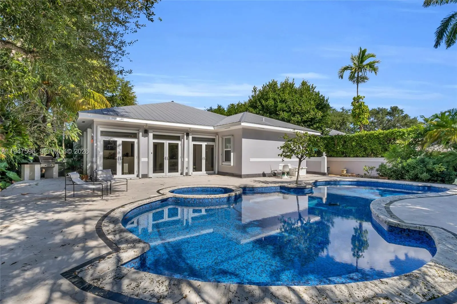 Photo of Listing #A11947596