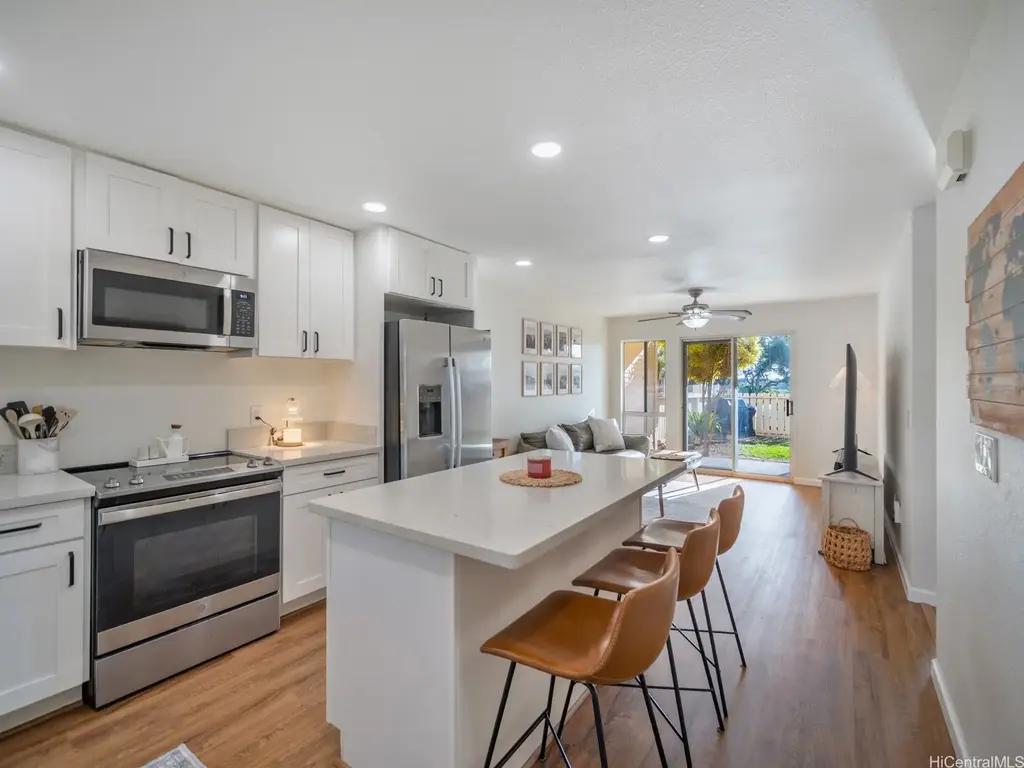 92-1242 Palahia Street # T104, Kapolei