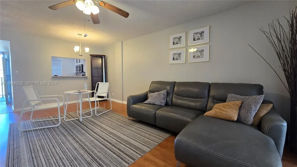 2900 Nw 48th Ter 310, Lauderdale Lakes