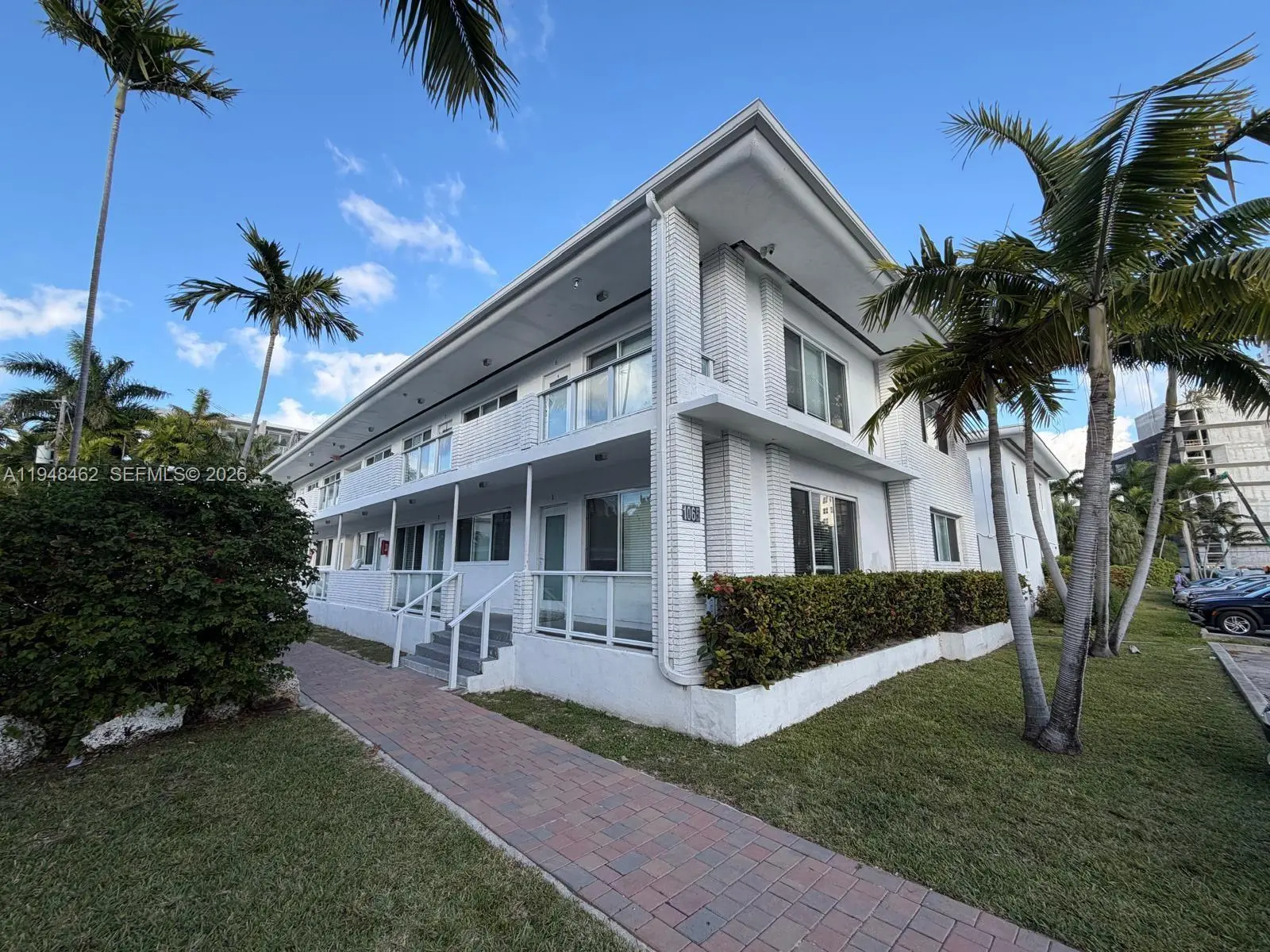 Photo of Listing #A11948462