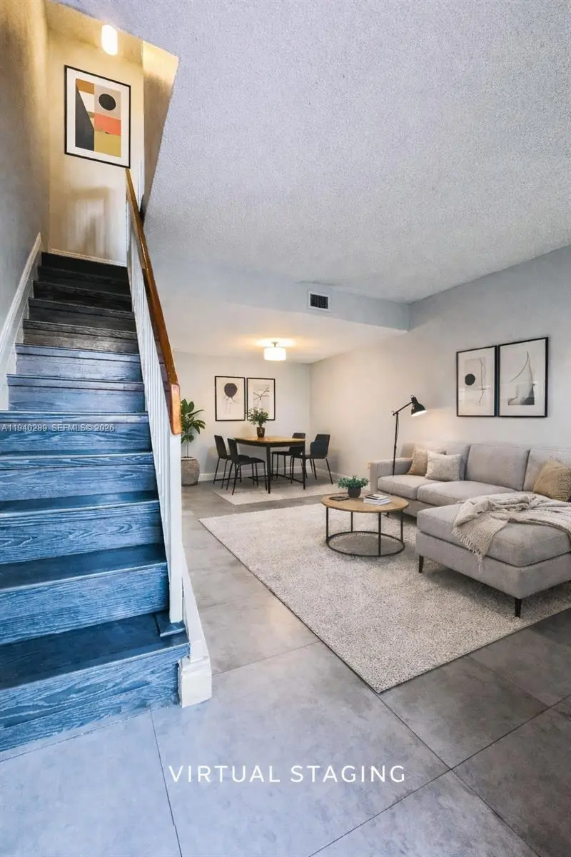 Photo of Listing #A11940289