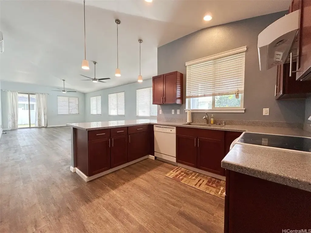 801 Kakala Street # 34, Kapolei