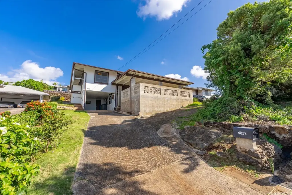 4022 Pakahi Place, Honolulu