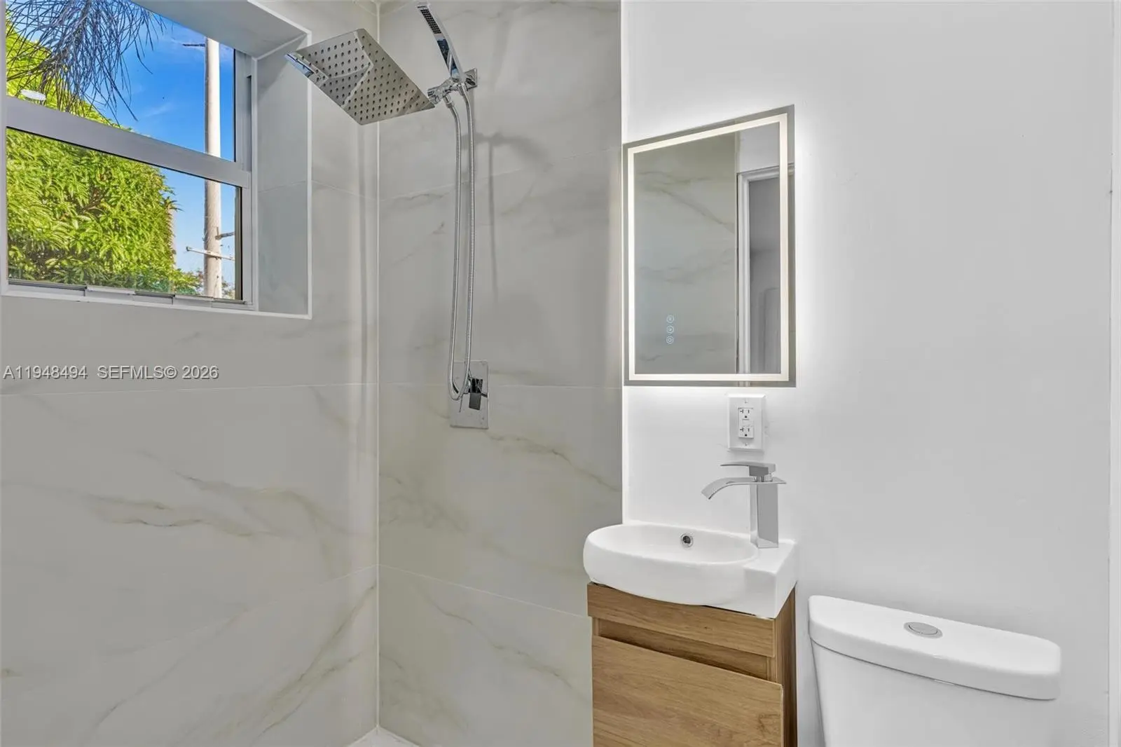 Photo of Listing #A11948494