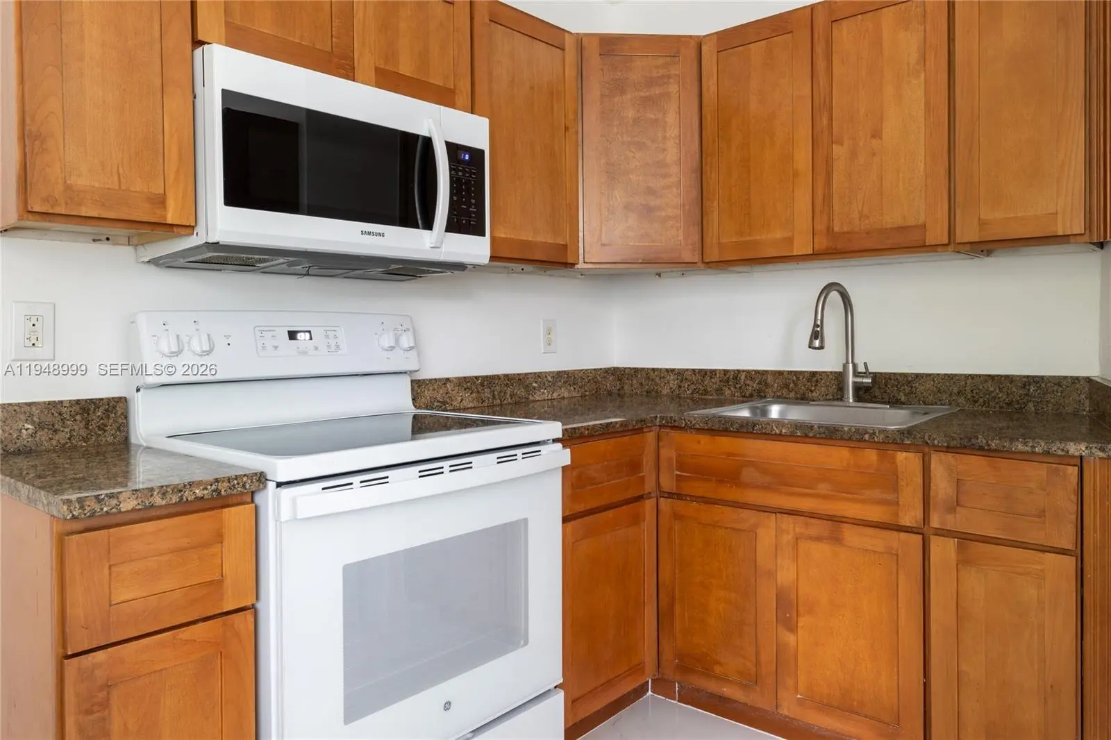 Photo of Listing #A11948999