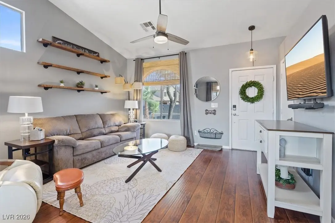 Photo of Listing #2748644