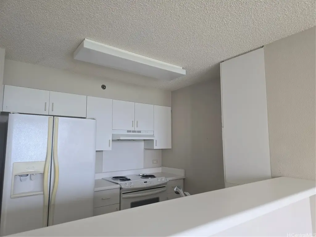 3009 Ala Makahala Place # 911, Honolulu