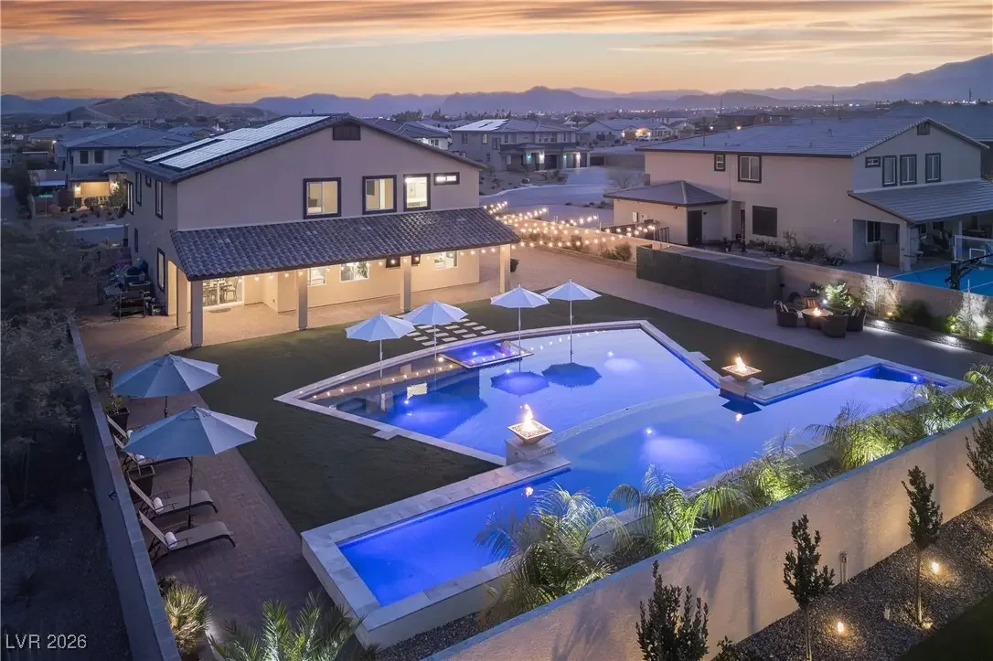 Photo of Listing #2749144