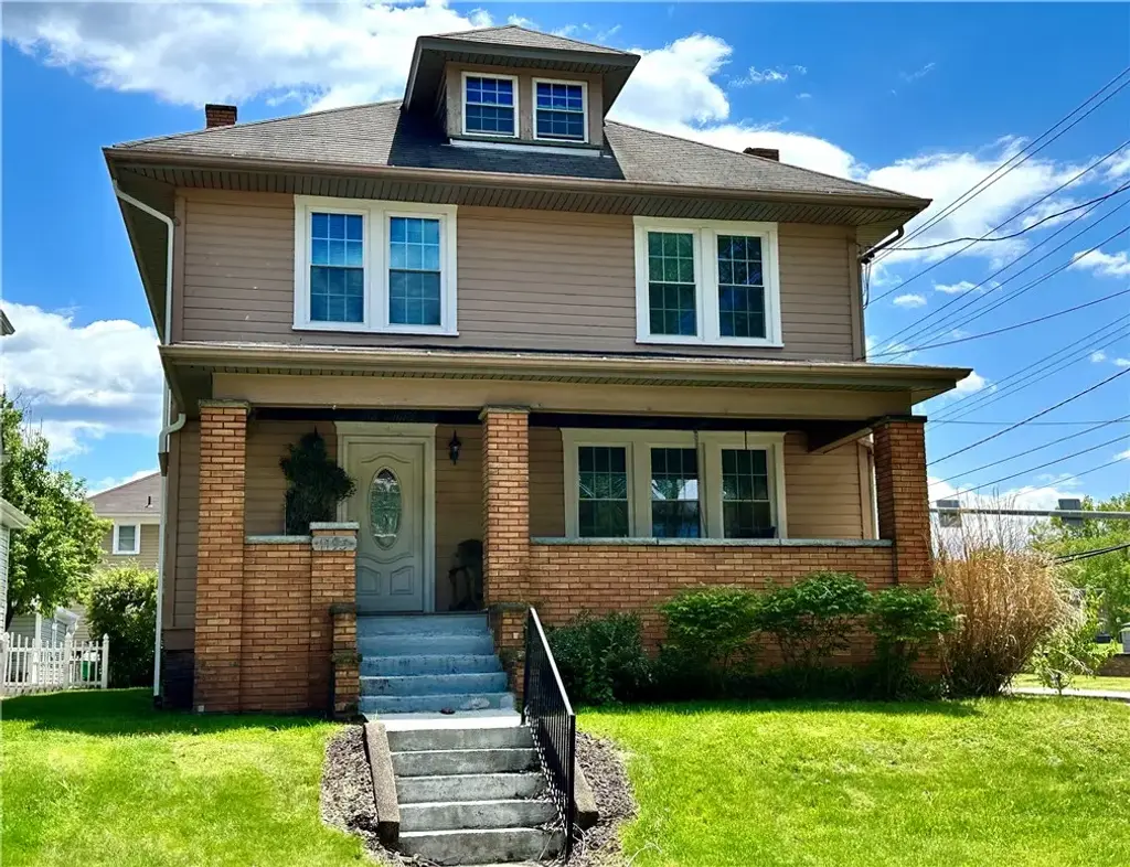 1195 4th Street , Beaver
