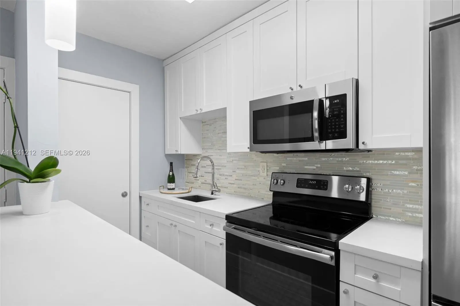 Photo of Listing #A11941212