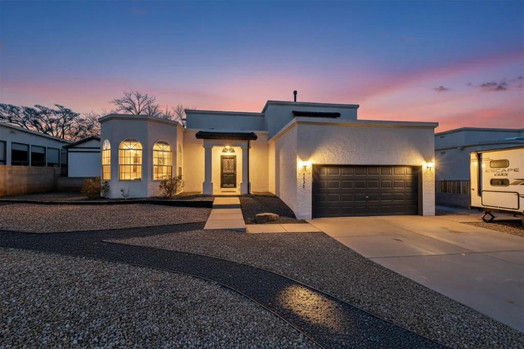 4525 Palmyra Avenue Nw, Albuquerque