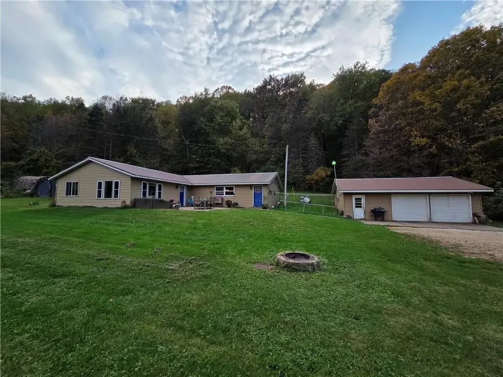 E1294 545th Avenue, Menomonie