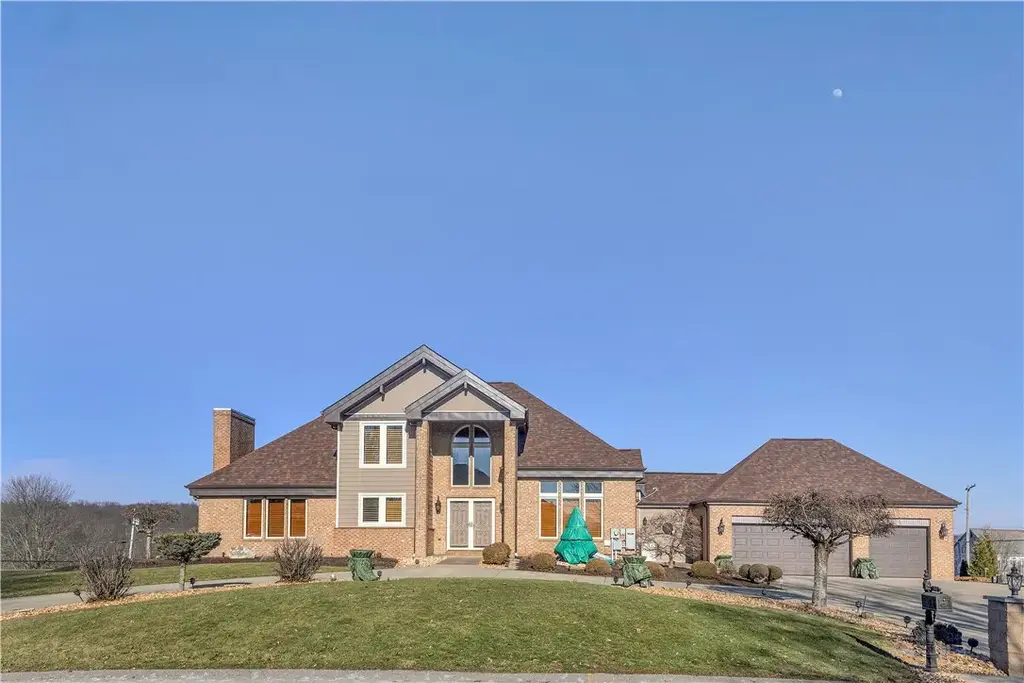 204 Links Avenue, Twp of But NE