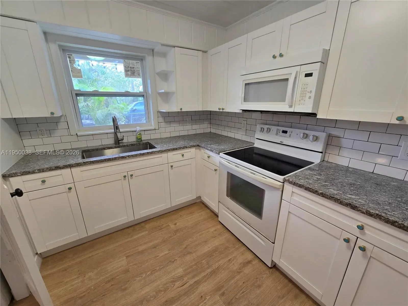 Photo of Listing #A11950038