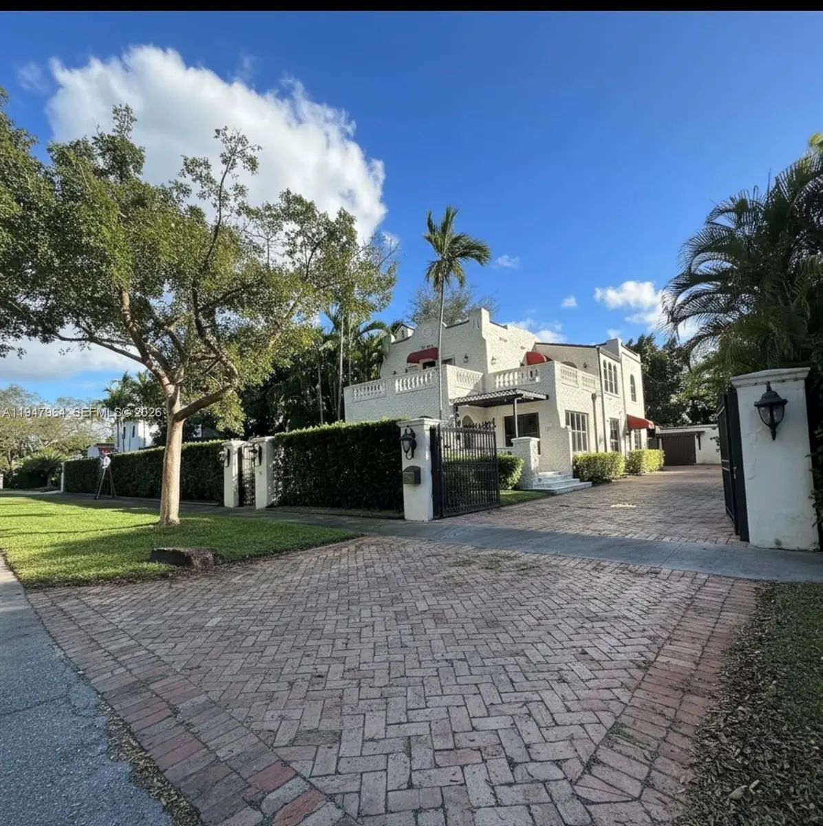 Photo of Listing #A11947964