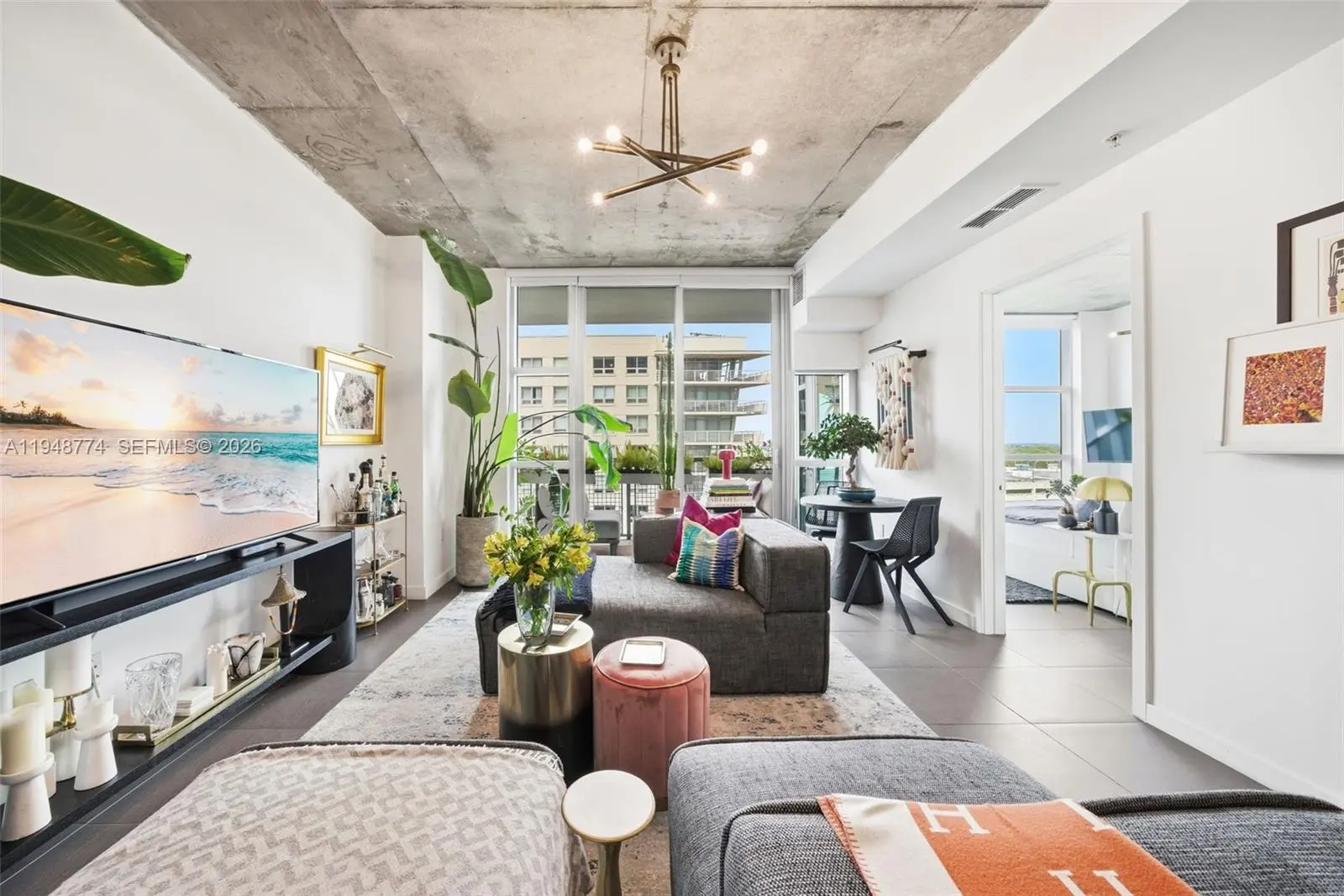 Photo of Listing #A11948774