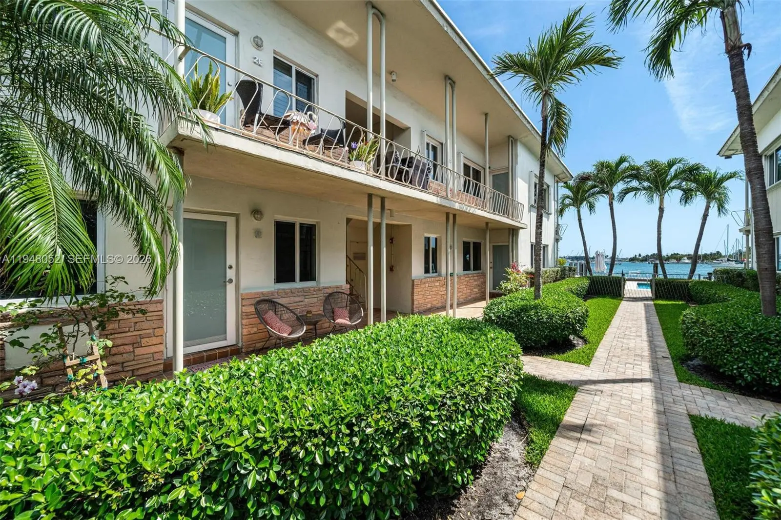 Photo of Listing #A11948052