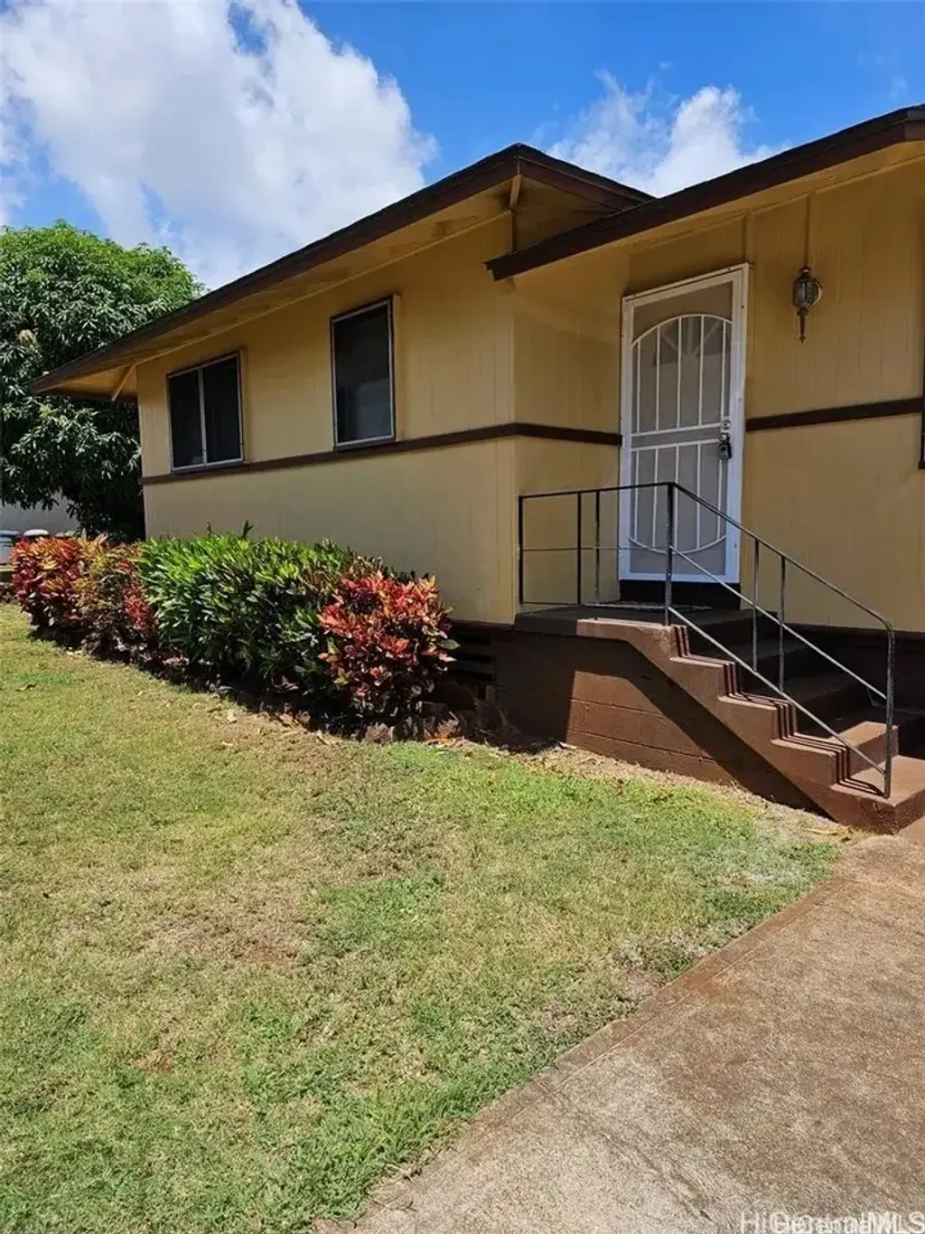 844 Wahinani Street, Pearl City