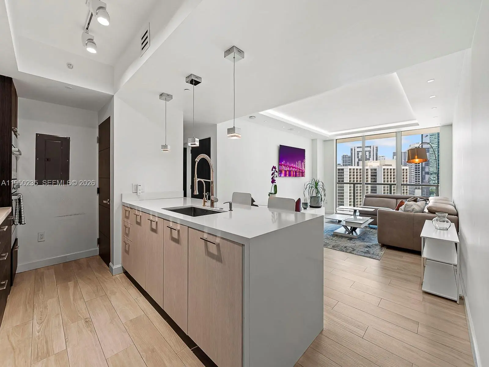 Photo of Listing #A11950235