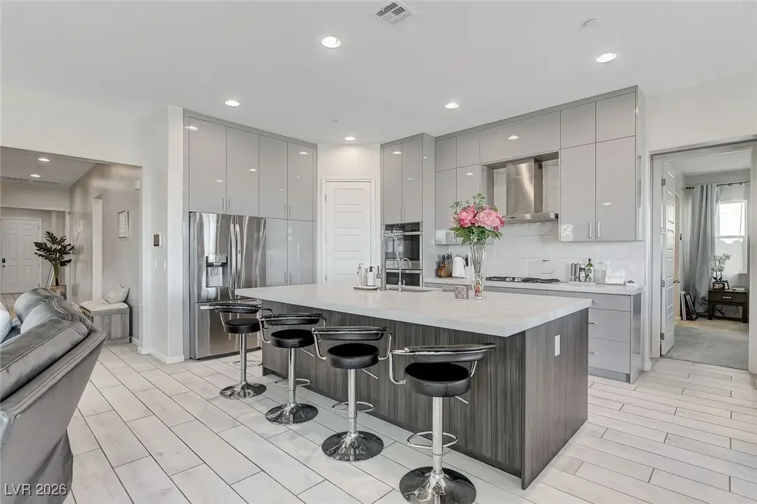 Photo of Listing #2747525