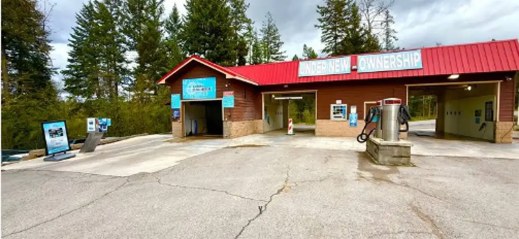 8539 Mt Hwy 35, Bigfork