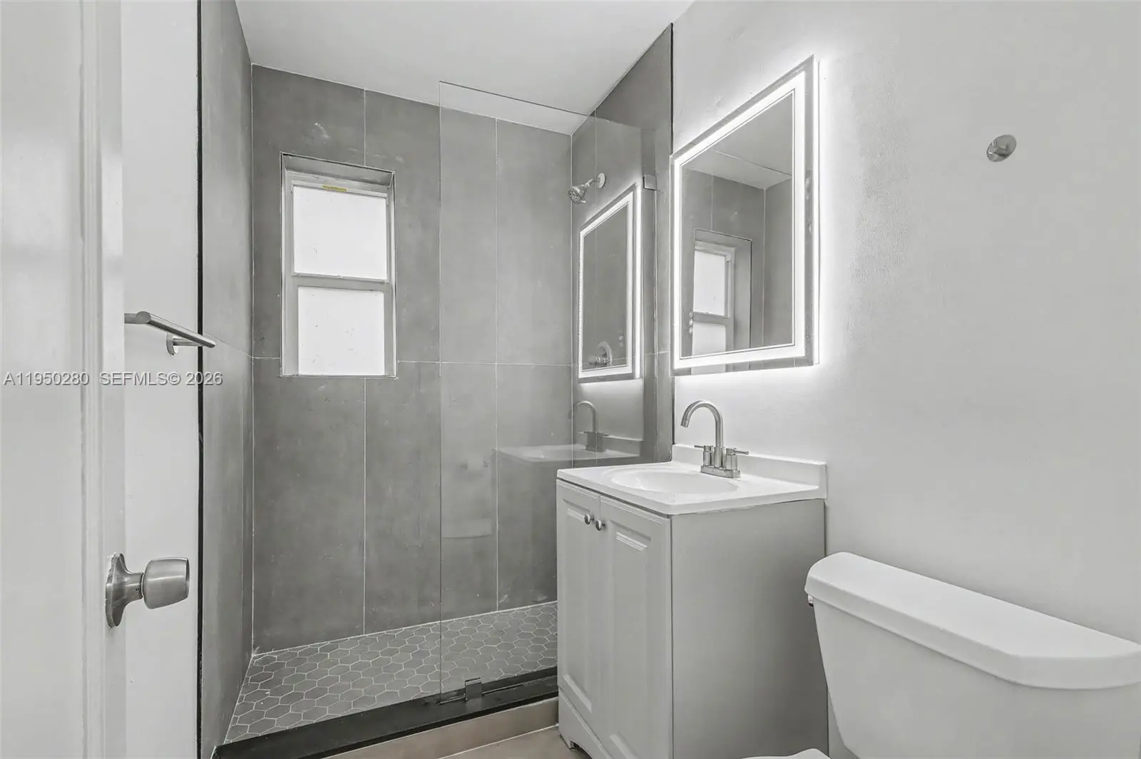 Photo of Listing #A11950280