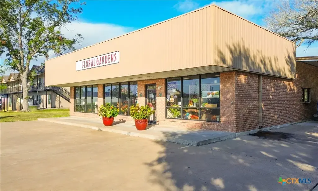 802 W Jackson Street, El Campo