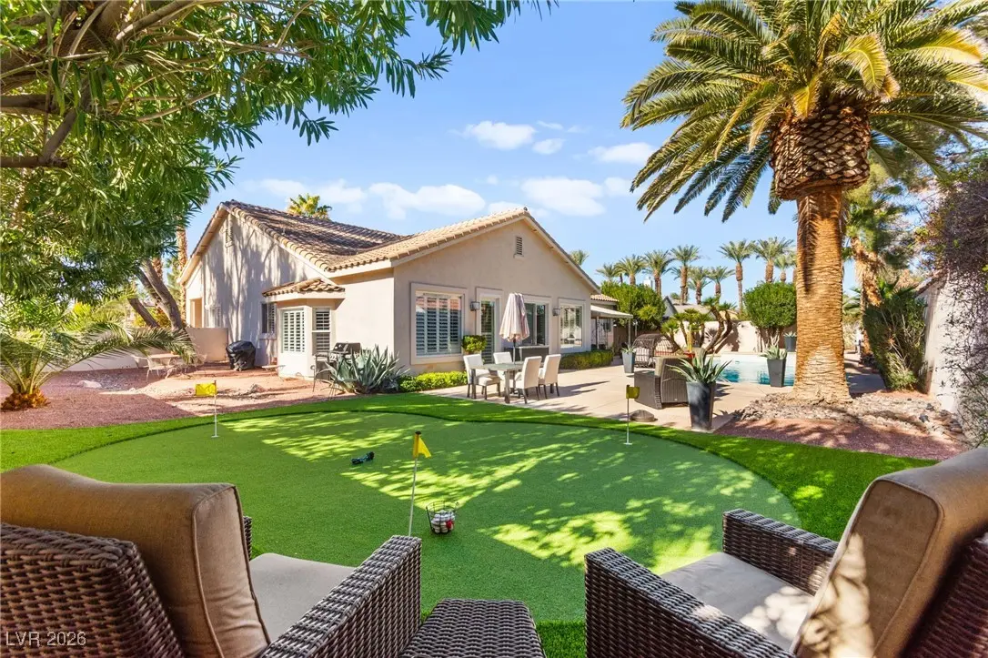 Photo of Listing #2749756