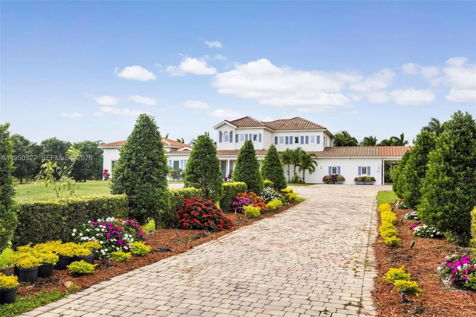 Photo of Listing #A11950327