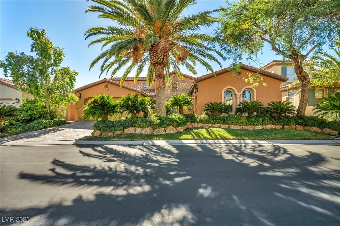 Photo of Listing #2749690