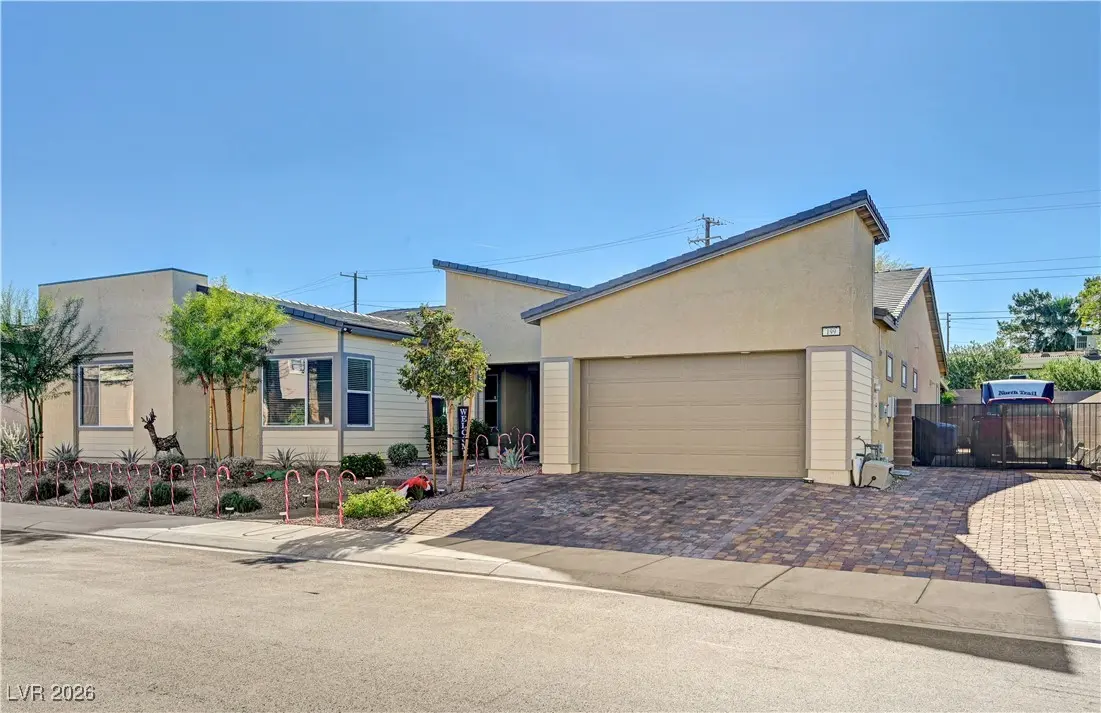 Photo of Listing #2749534