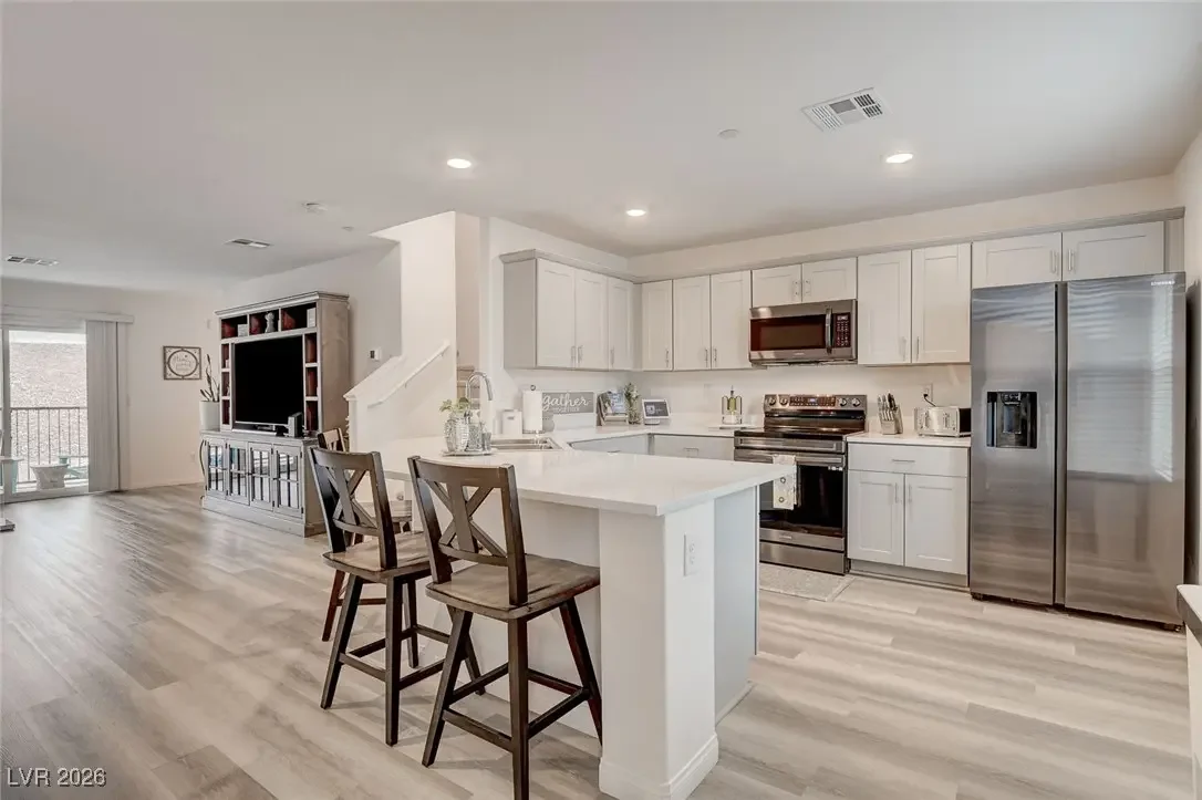 Photo of Listing #2749721