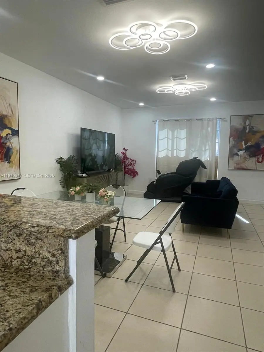 Photo of Listing #A11949847