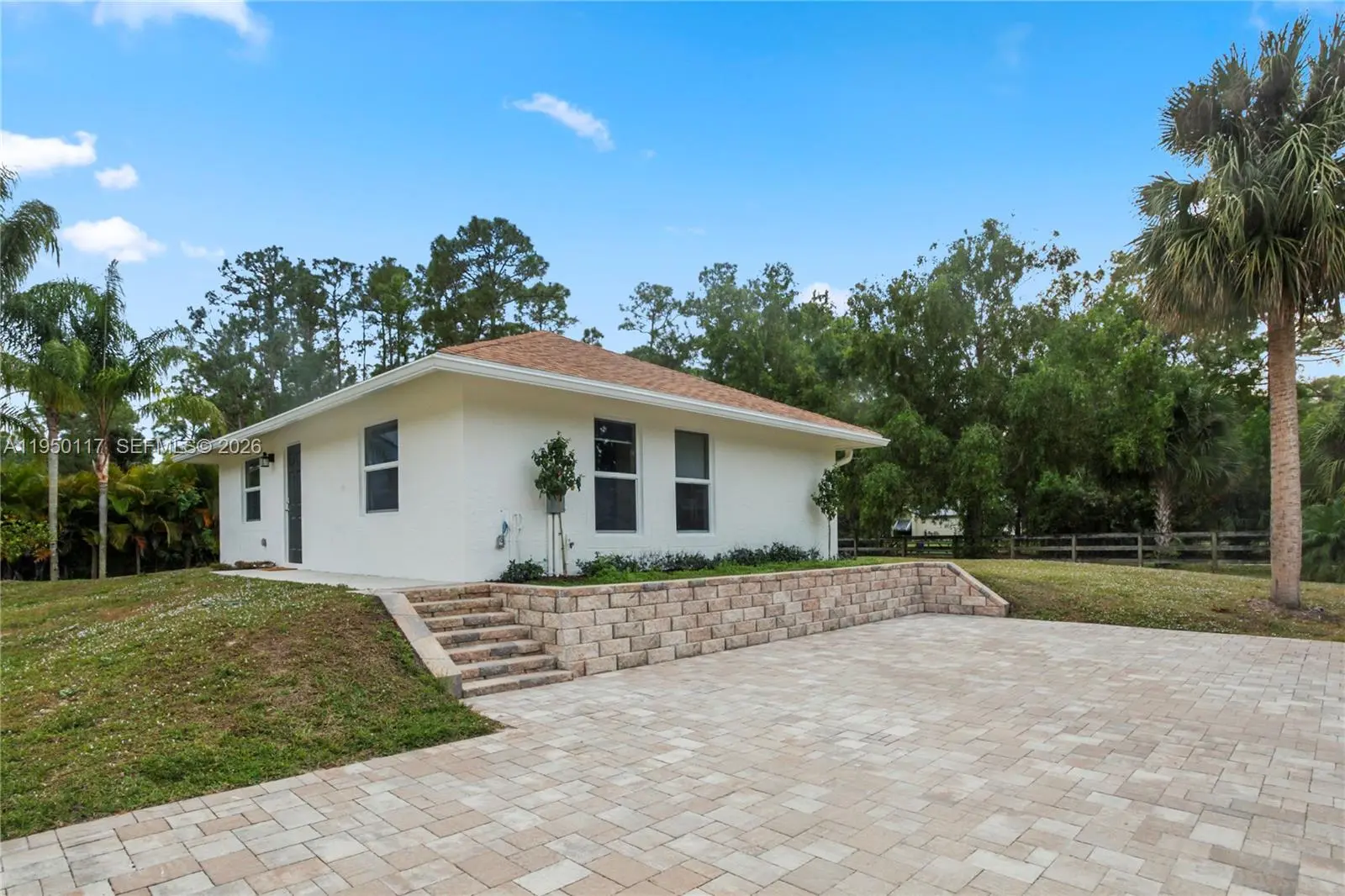 Photo of Listing #A11950117