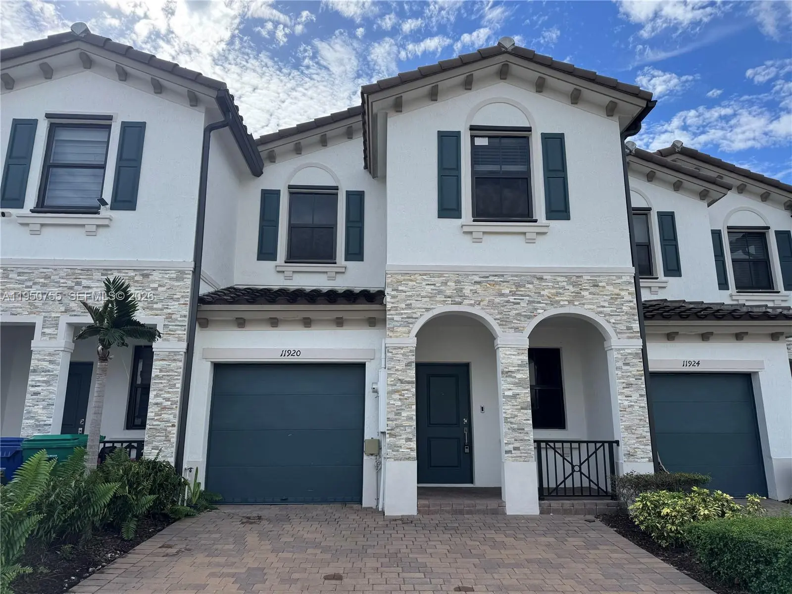 Photo of Listing #A11950755