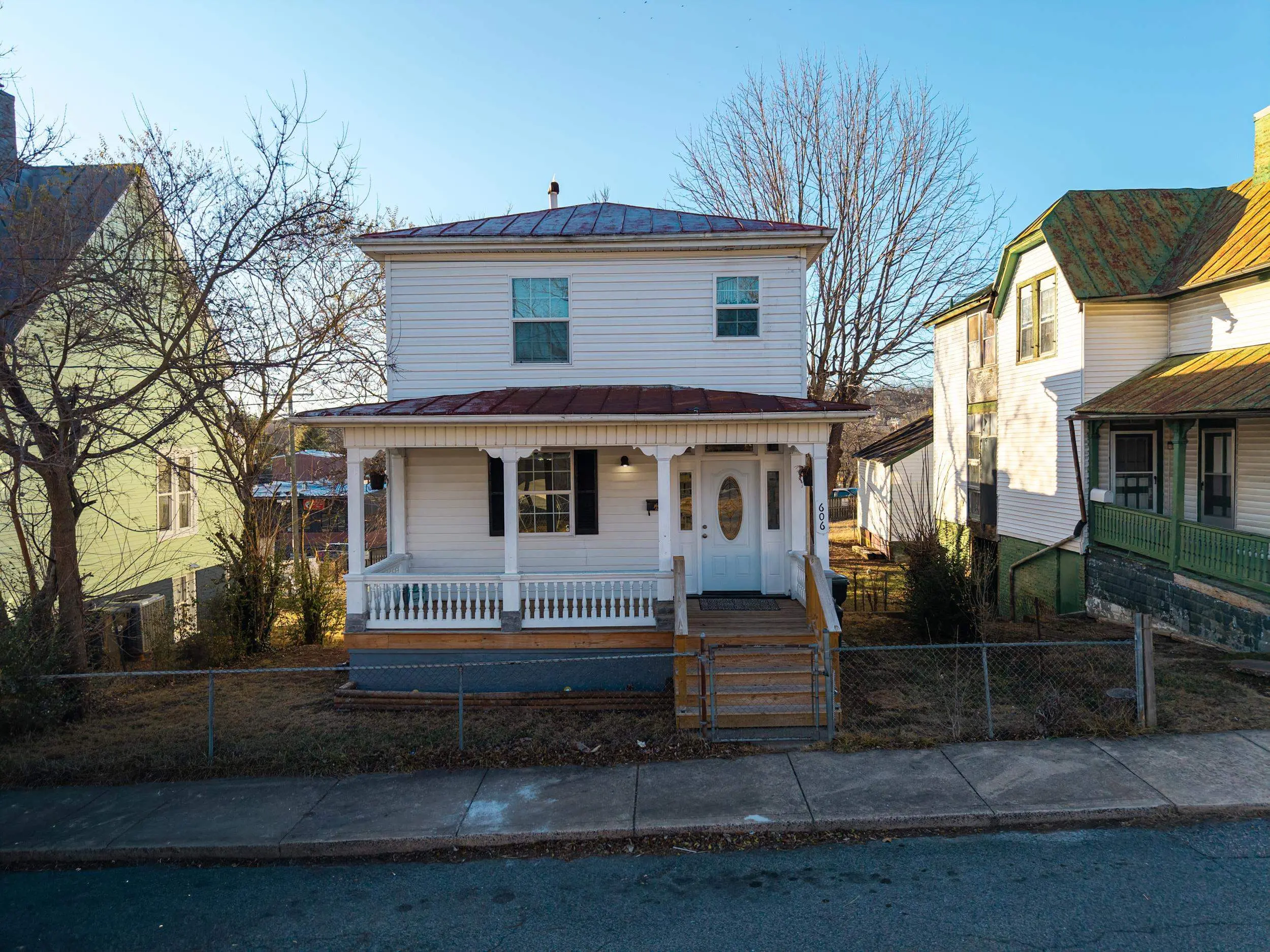 606 Winthrop St, Staunton