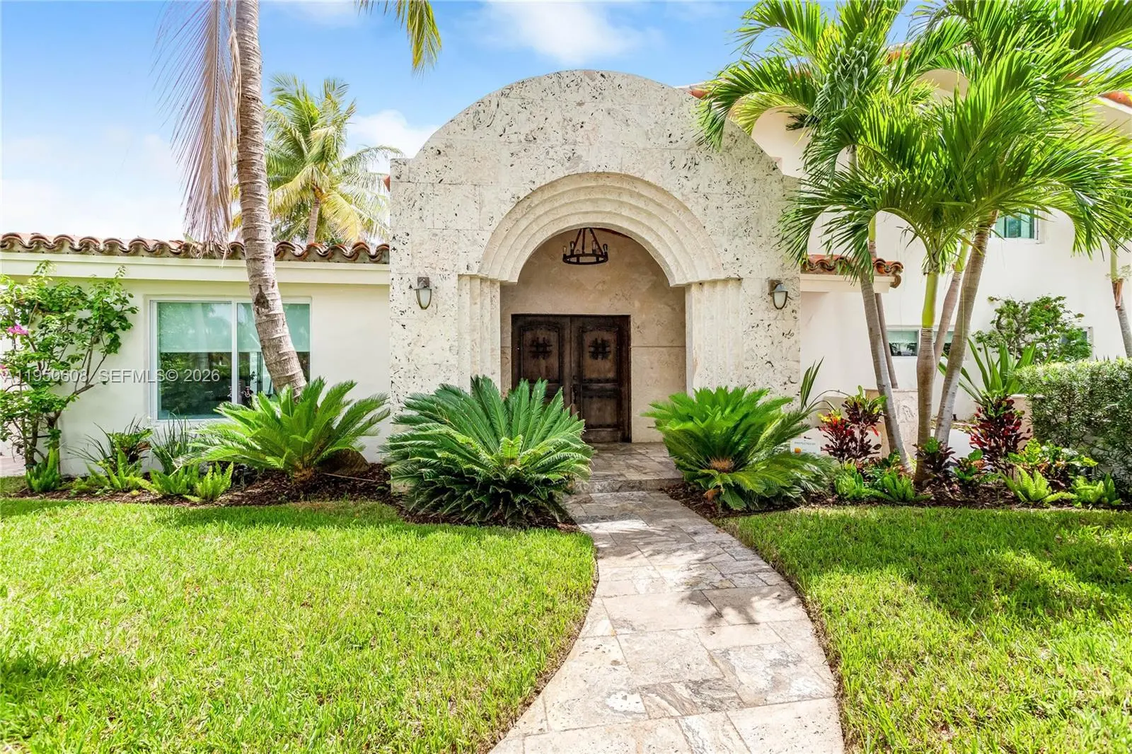 Photo of Listing #A11950608